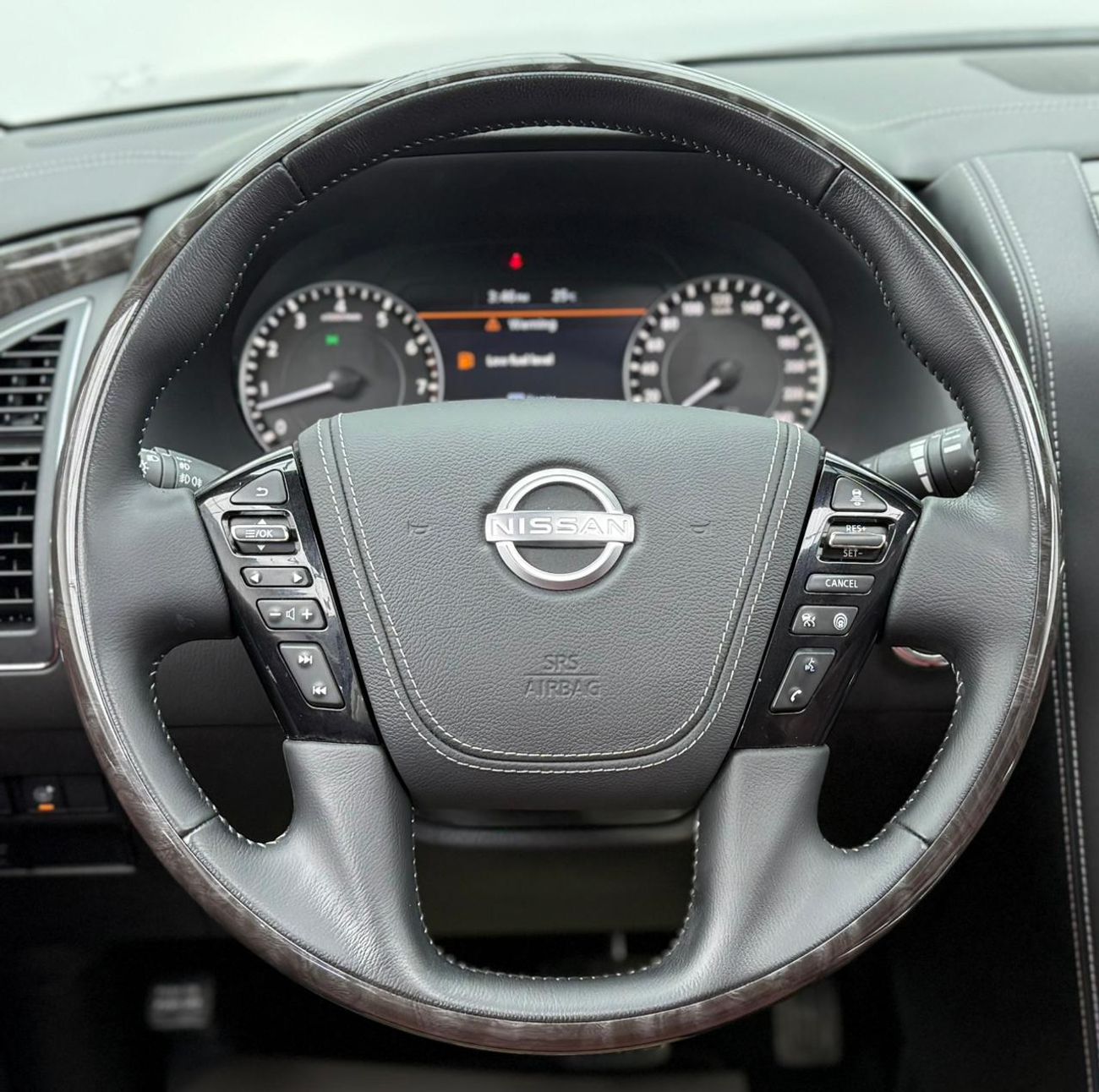 نيسان باترول LE Platinum 5.6L 2024 Nissan Patrol LE Platinum, 2027 Nissan Warranty, Full Nissan Service History, 