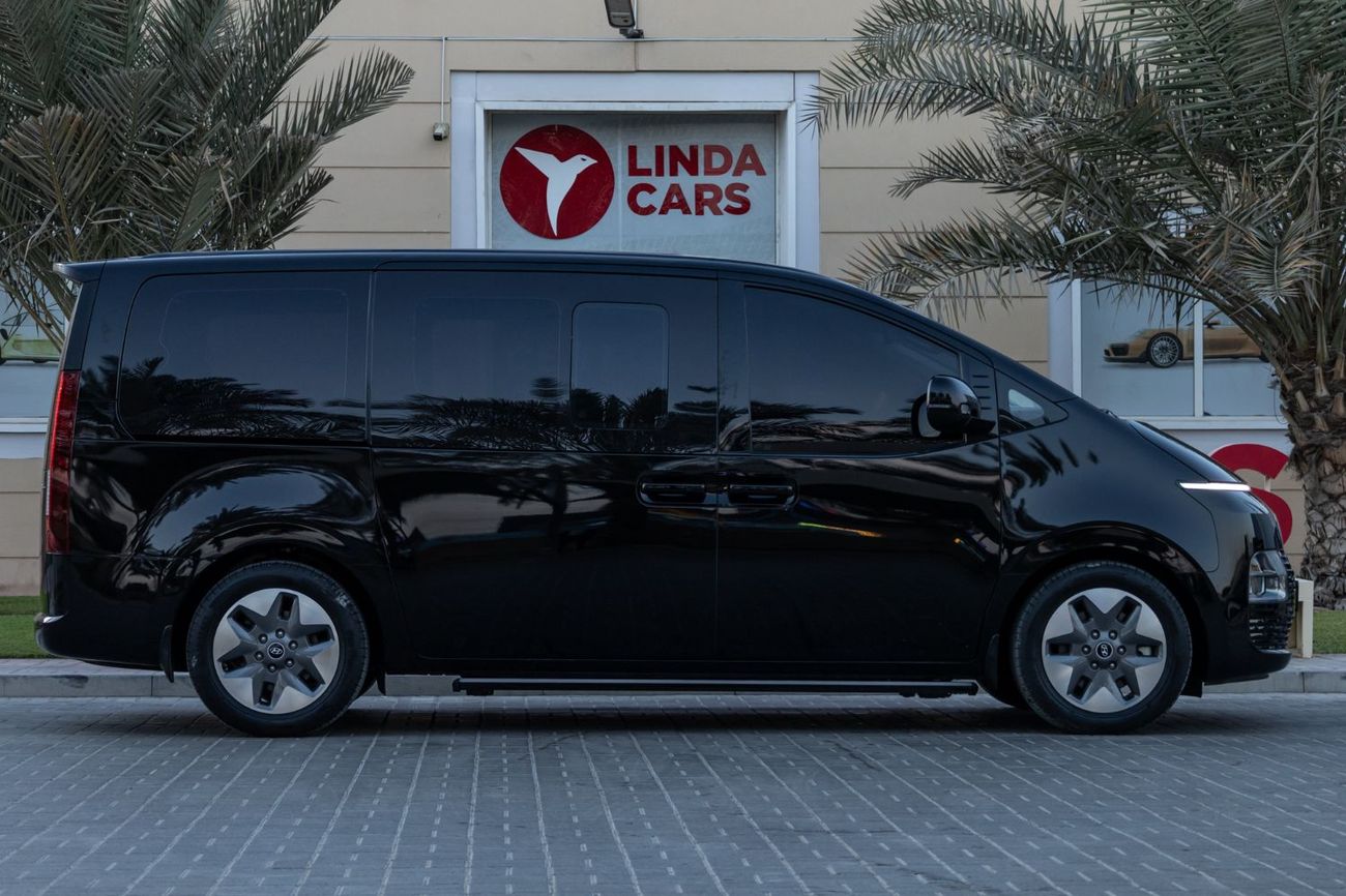 Hyundai Staria 3.5L Luxury (7 Seater)