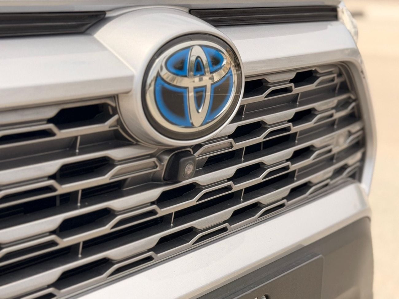Toyota RAV4 LTD HEV Cruiser