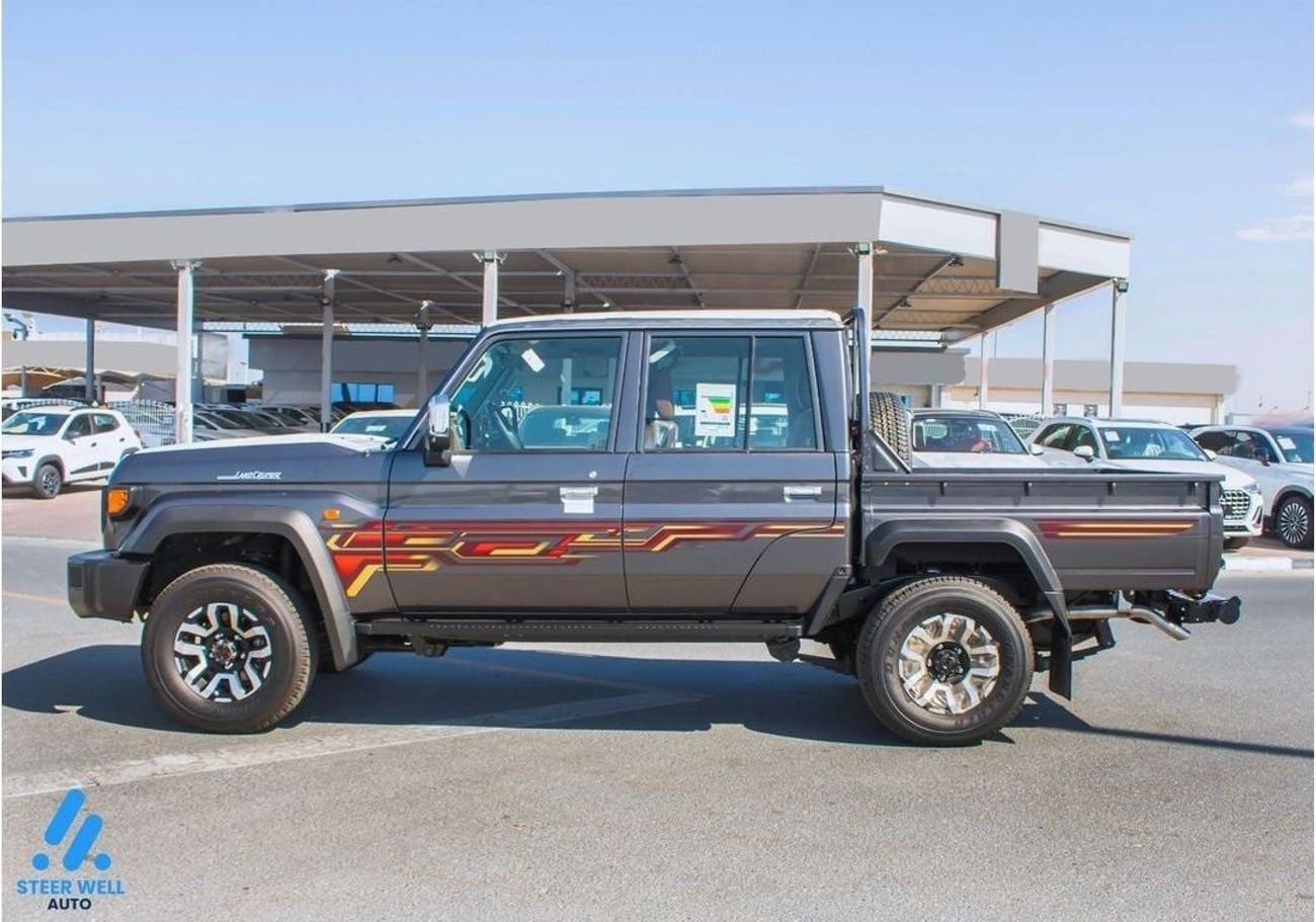 Toyota Land Cruiser Pick Up 79 D/C LX - Z 6 Speed A/T / V6 Petrol / Power Door Lock / Export Only