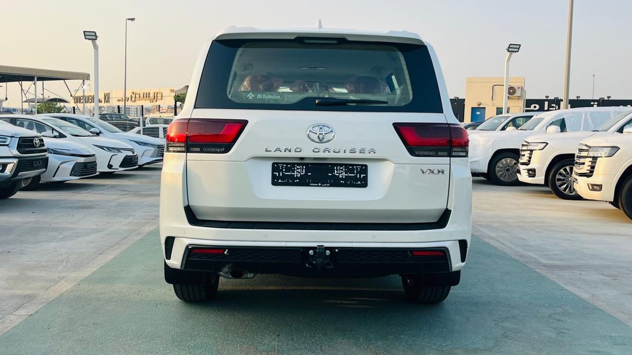 تويوتا لاند كروزر VXR