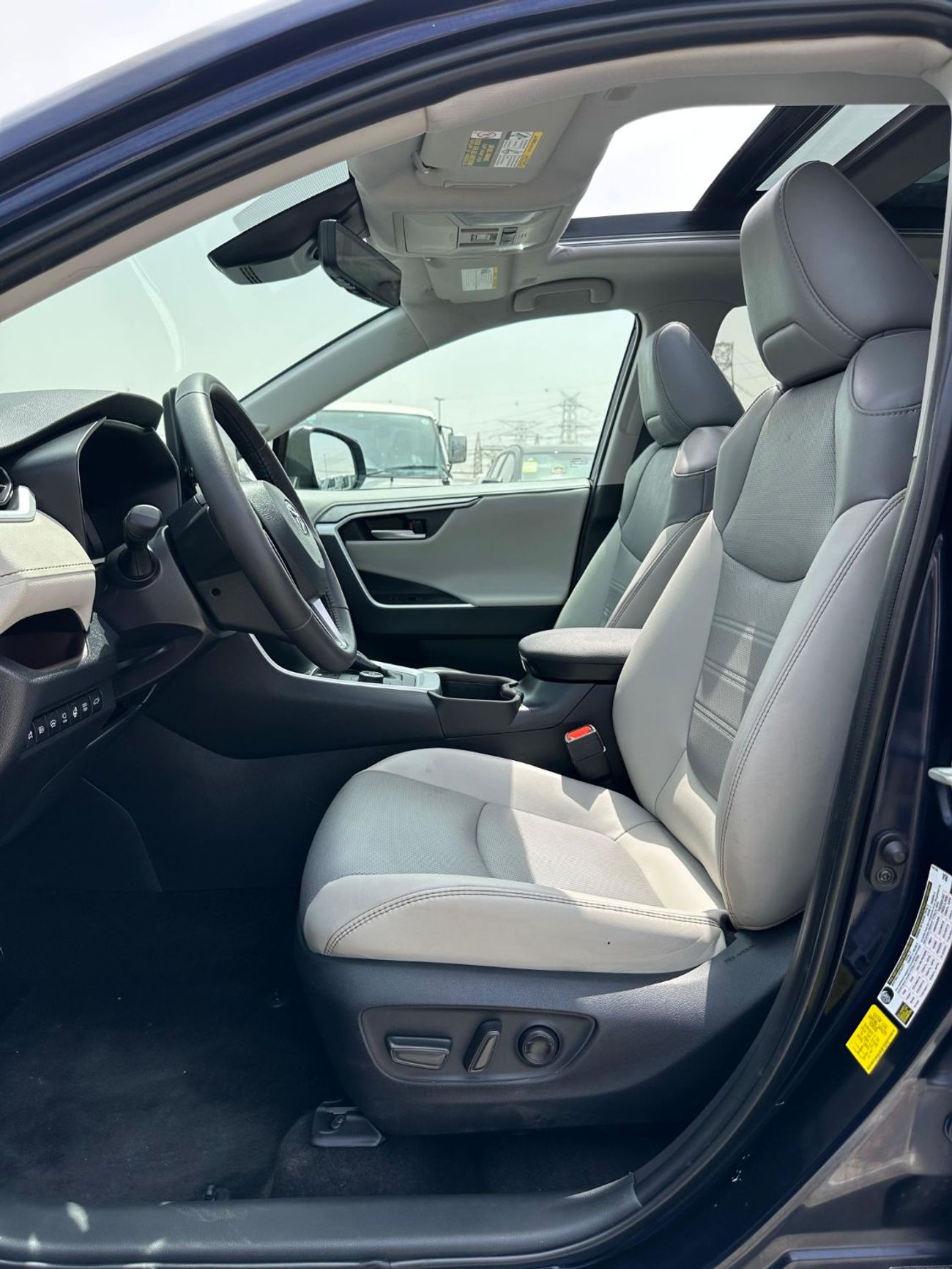 تويوتا راف ٤ Limited Hybrid 2.5 L | Panoramic | 360 Camera | full option 2024