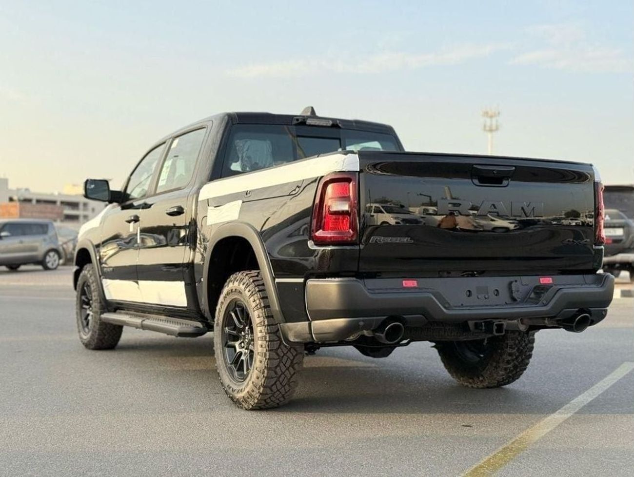 RAM 1500 EXPORT PRICE - RAM  REBEL GT 3.0L TWIN TURBO ESS  RAMBOX & Air Suspension  2025