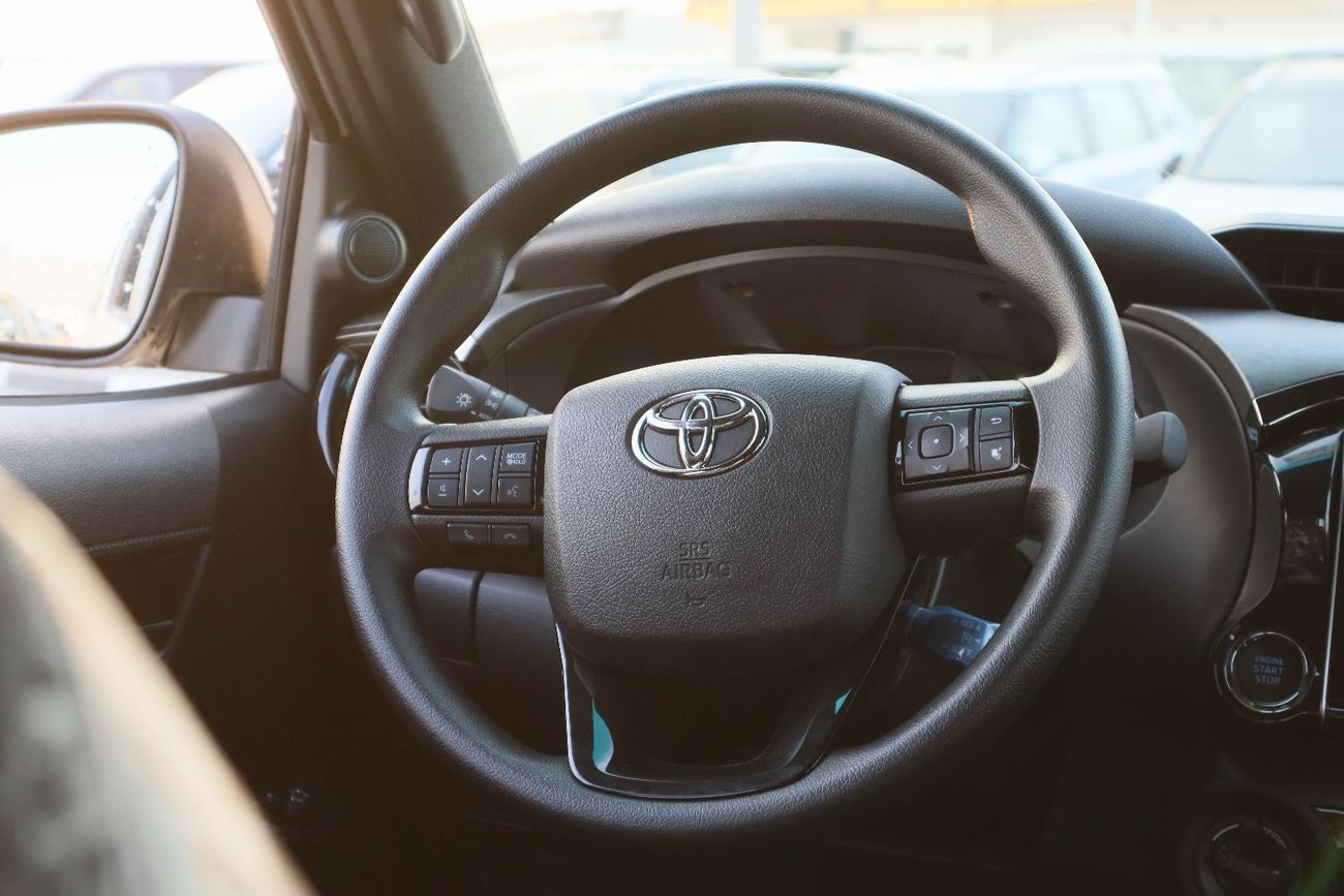 تويوتا هيلوكس Adventure 4.0L