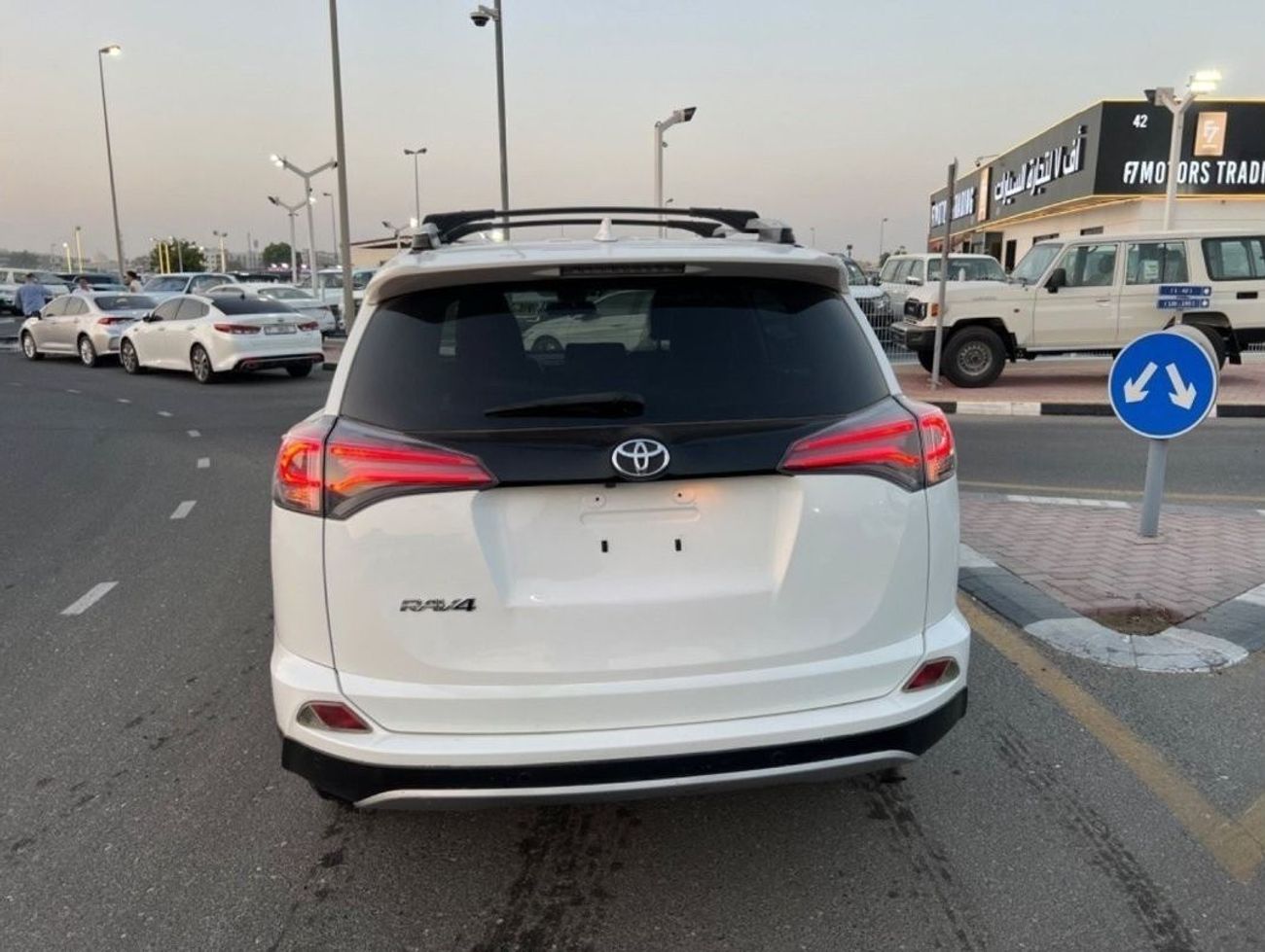 تويوتا راف ٤ RAV4 SE 360 Camera Leader Seat Full Option