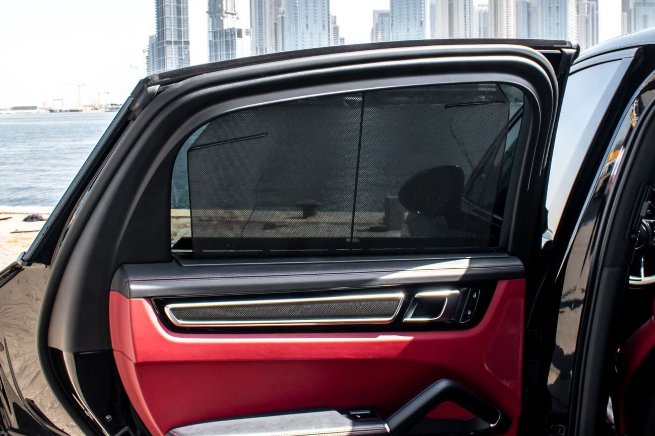 Porsche Cayenne Base Coupe