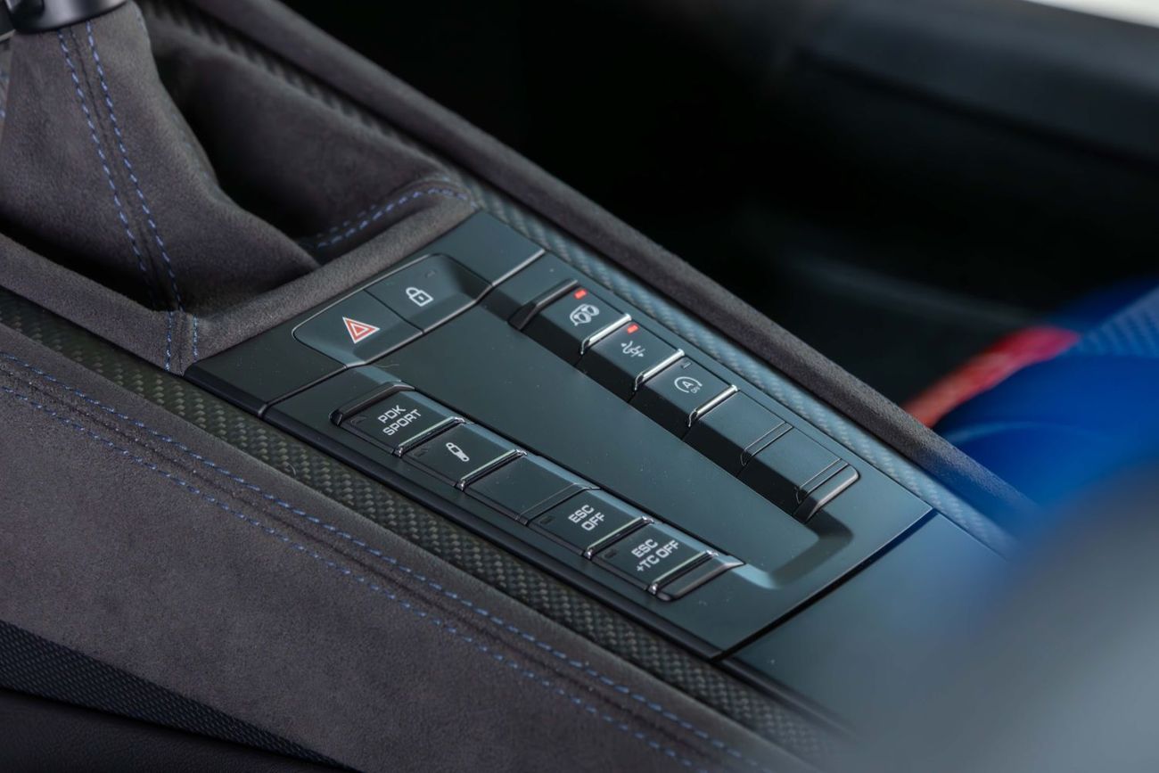 بورش كايمان 718 GT4 RS 4.0L (493 HP) A/T