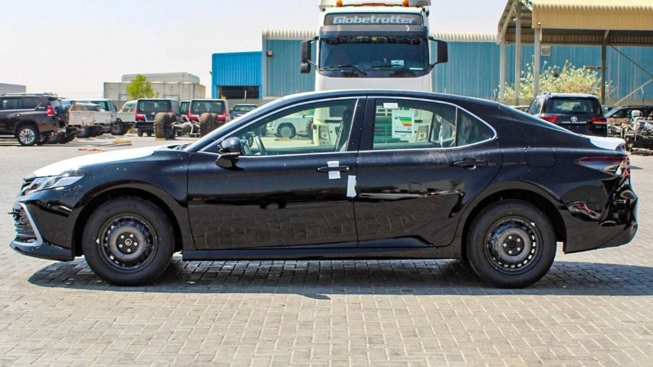 Toyota Camry TOYOTA CAMRY 2.5L LE 5 SEATER AC - 2X AIRBAGS ABS AT (EXPORT ONLY)