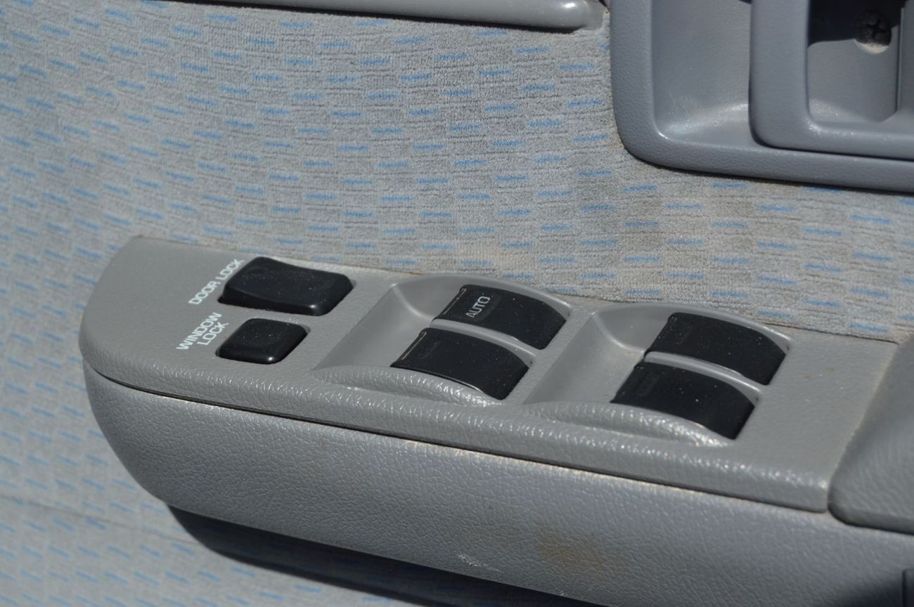 Toyota Land Cruiser Pick Up Perfect inside and outside