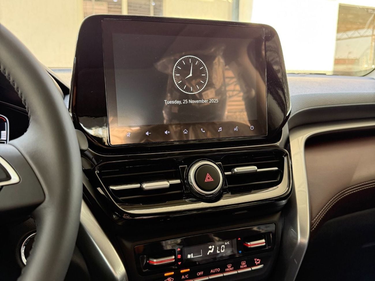 تويوتا أوربان كروزر URBAN CRUISER GLX 1.5 PANORAMA **EXPORT ONLY**التصدير فقط خارج الخليج***