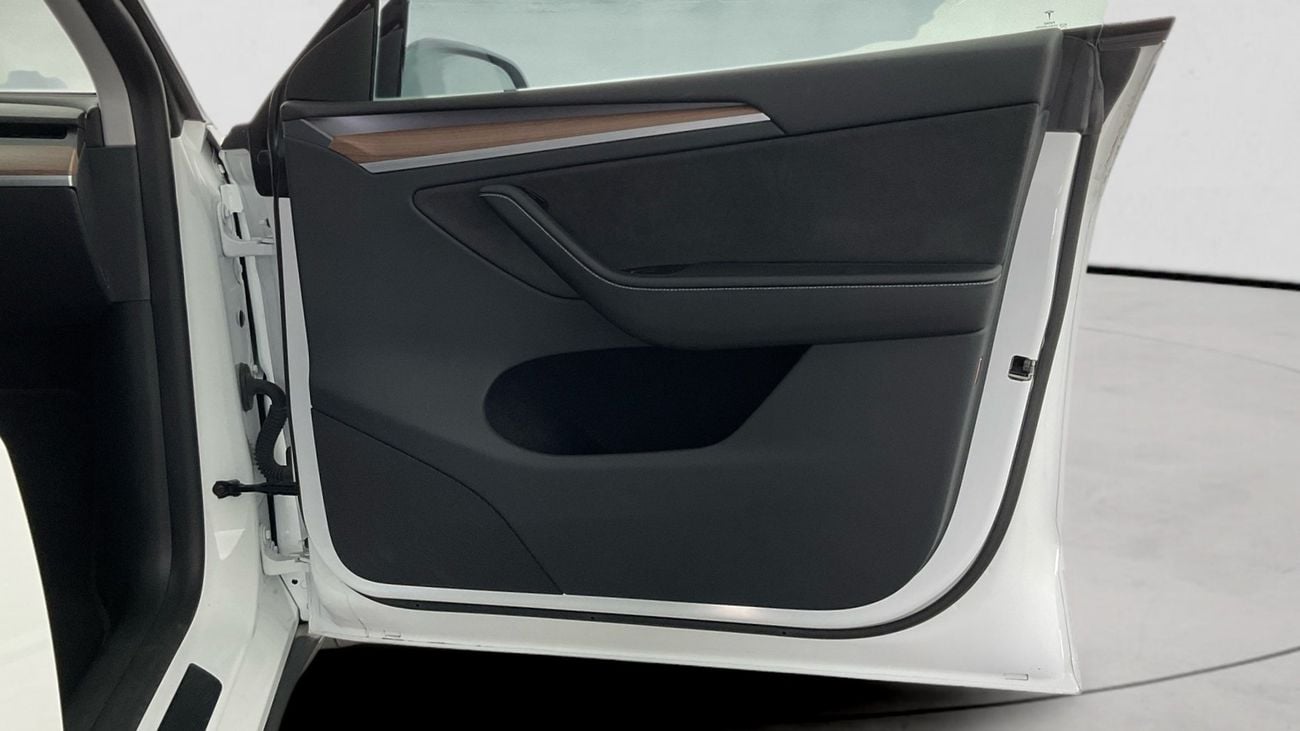 تسلا موديل Y Performance (Dual Motor) | شامل الضمان | 0 ﺪﻔﻋﺓ ﺃﻮﻟﻯ