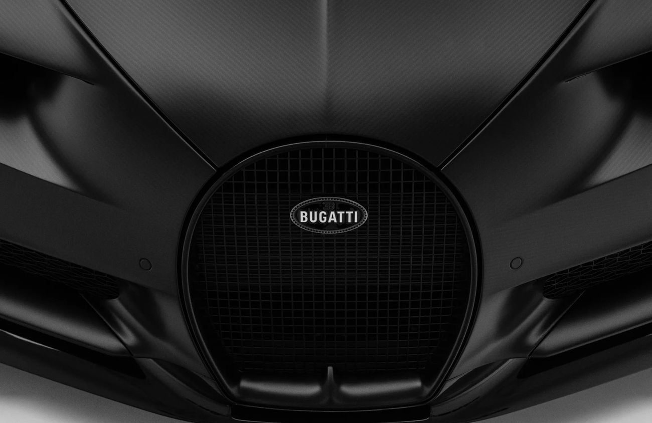 بوغاتي شيرون SPORT 8.0L W16 Quad-Turbocharged Engine