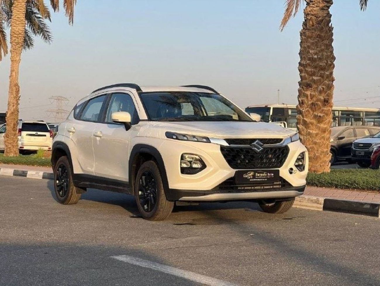 سوزوكي فرونكس GL 1.5L HYBRID A/T // 2024 // خيار وسط مع نظام تثبيت السرعة، كاميرا خلفية // عرض خاص // من FORMULA A