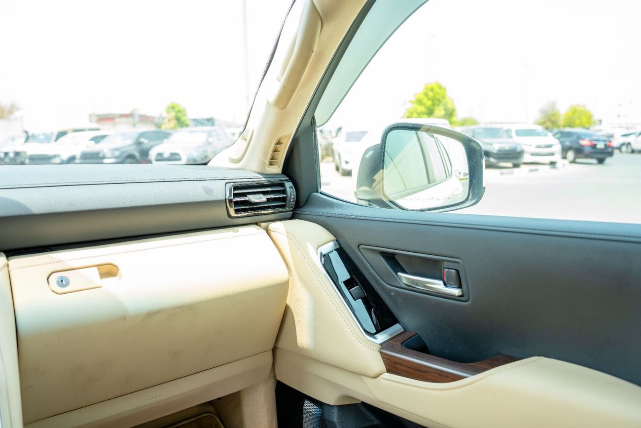 Toyota Land Cruiser GXR3 3.3L