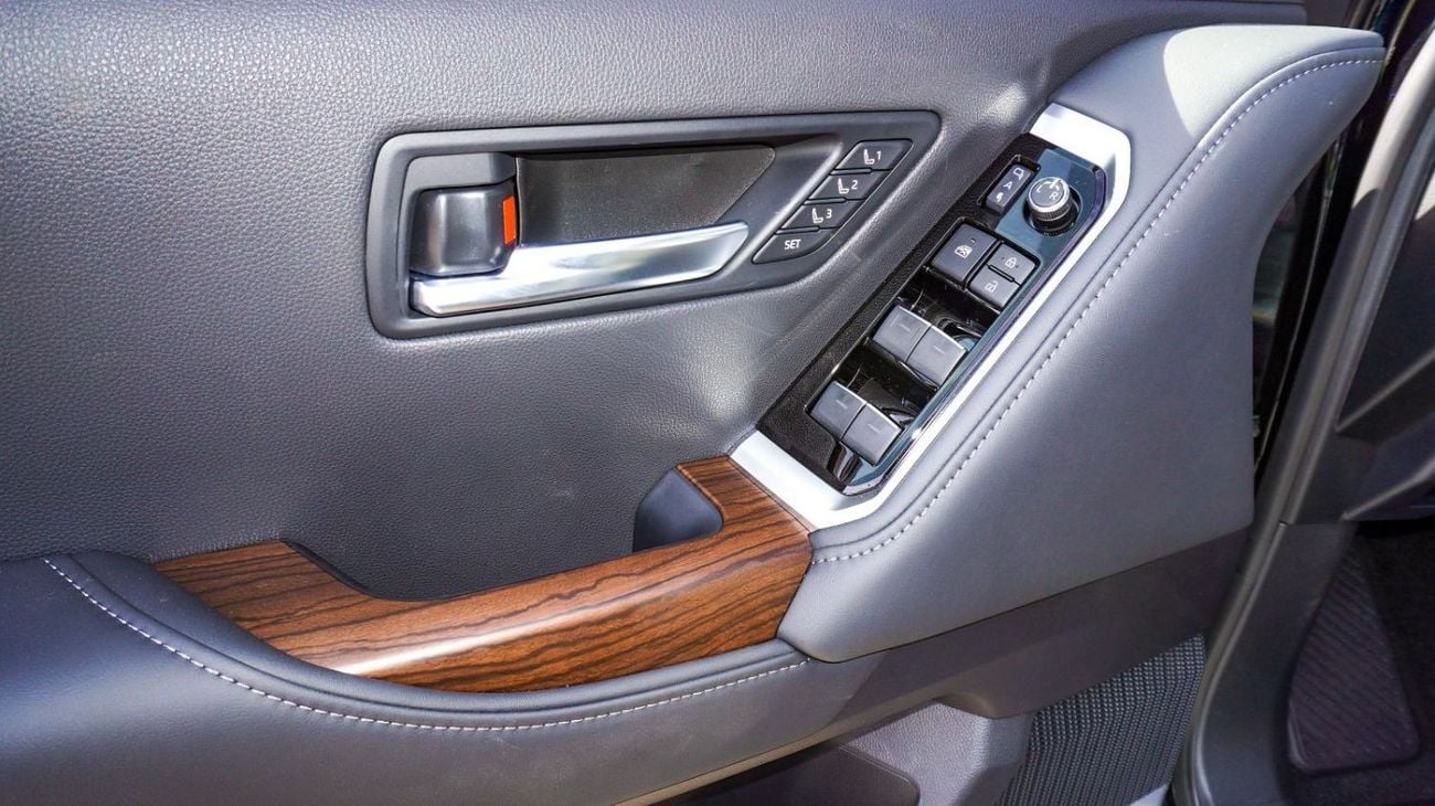 Toyota Land Cruiser TOYOTA LC300 VX-HI 3.5L PETROL 2025 MODEL GCC