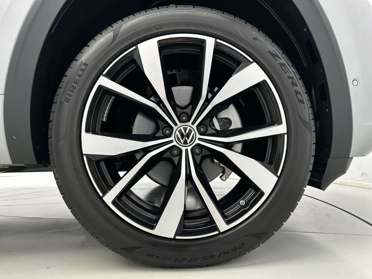 Volkswagen Teramont R-Line 3.6L R-Line 2.0L (Ref#38903)