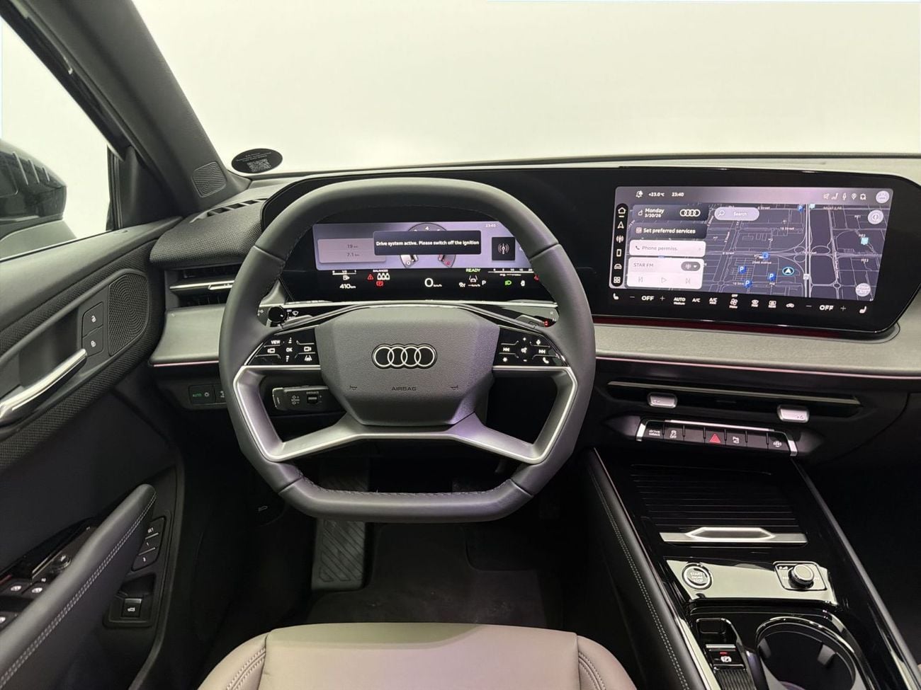 Audi Q3 Q3 SUV TFSI 150hp Progress Edition (Ref# 21884)