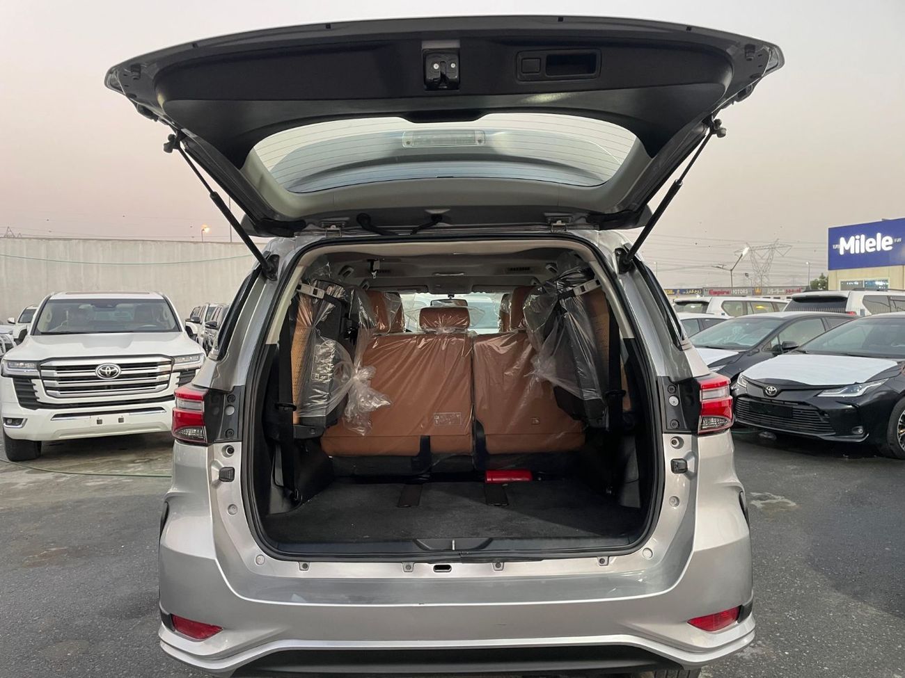 تويوتا فورتونر EXR 2.7L (160 HP)