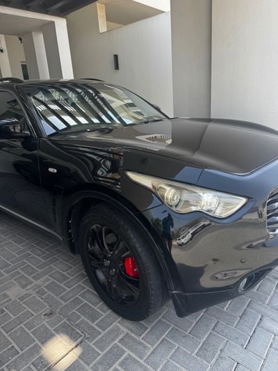 Infiniti FX35 STD