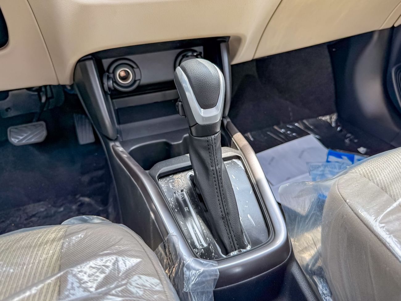 سوزوكي دزاير 2026 GLX 1.2-litre 4-cylinder petrol engine - 5 Speed AT - 9 inch Touchscreen - EXPORT