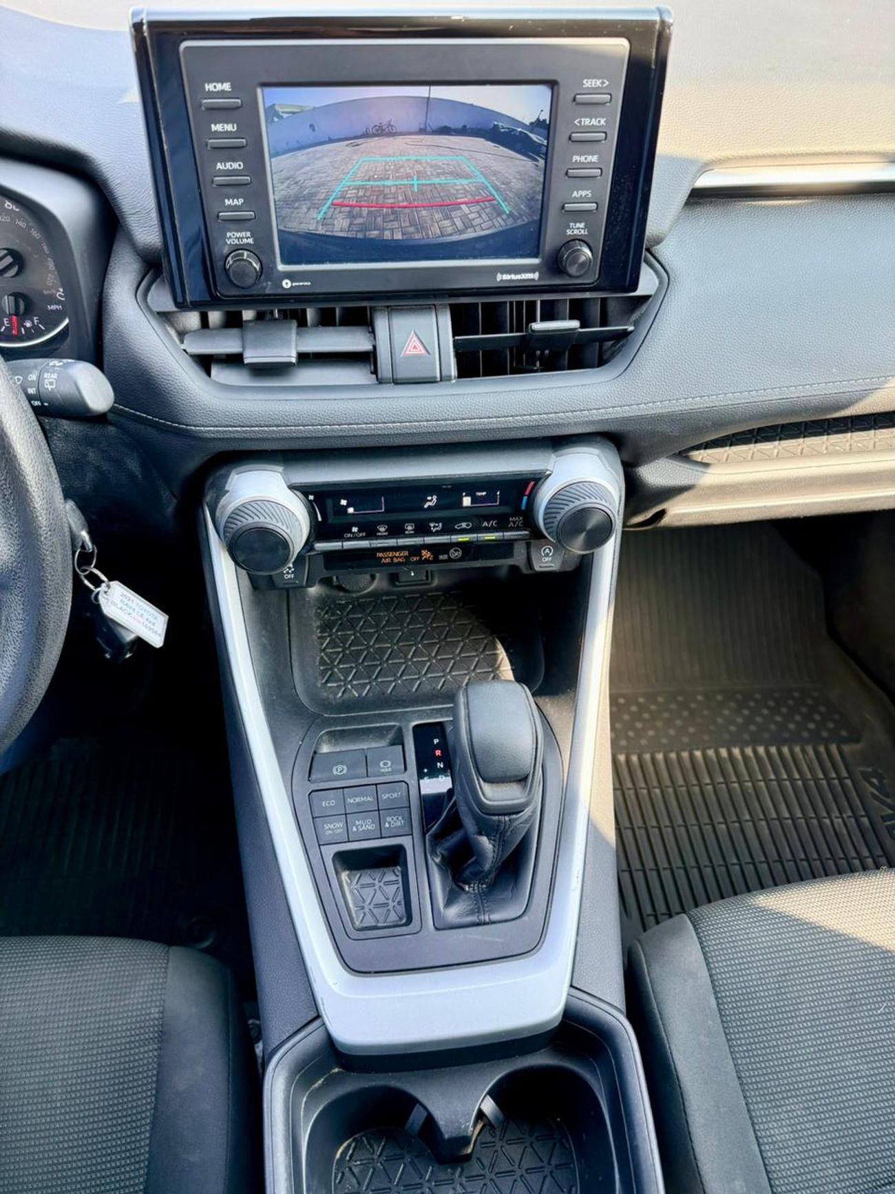 Toyota RAV4 LE 2.5L (219 HP)