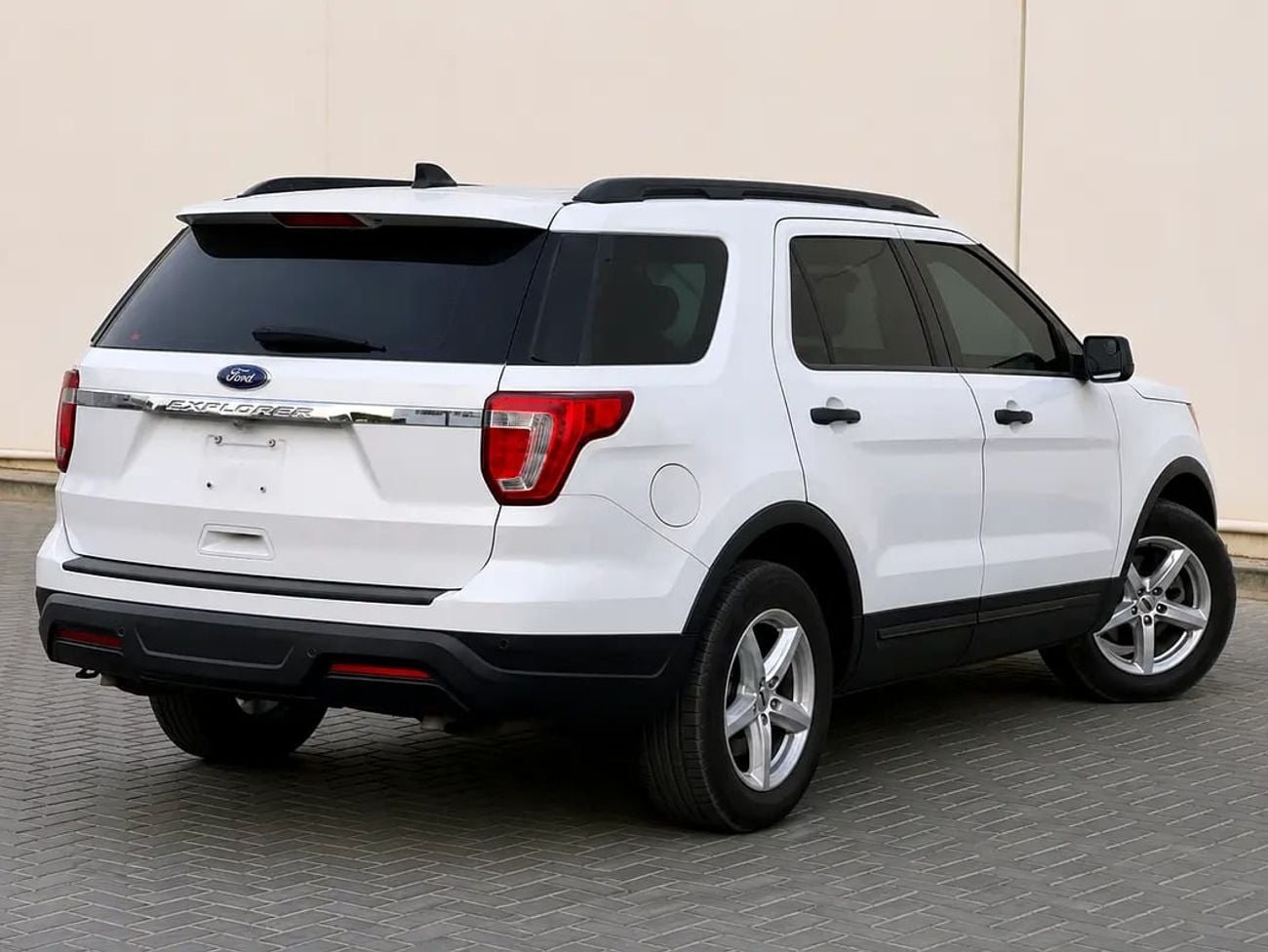 Ford Explorer AED725 P.M | Base | GCC Specs | 3.5L V6 | Well Maintained