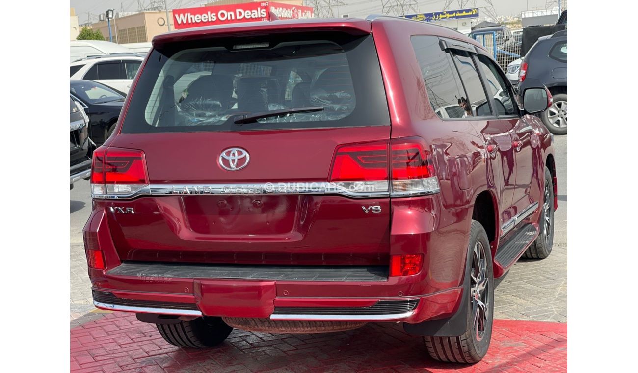Toyota Land Cruiser VXR Vxr Toyota Landcruiser RHD Diesel engine model 2020 car very clean and good condition