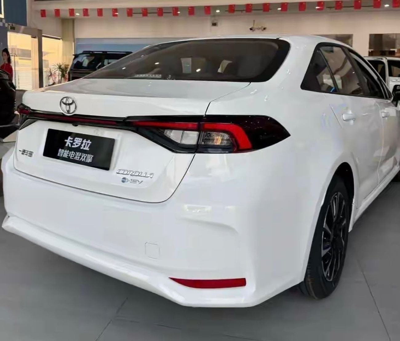 Toyota Corolla - Corolla 1.8 Hybrid Spec