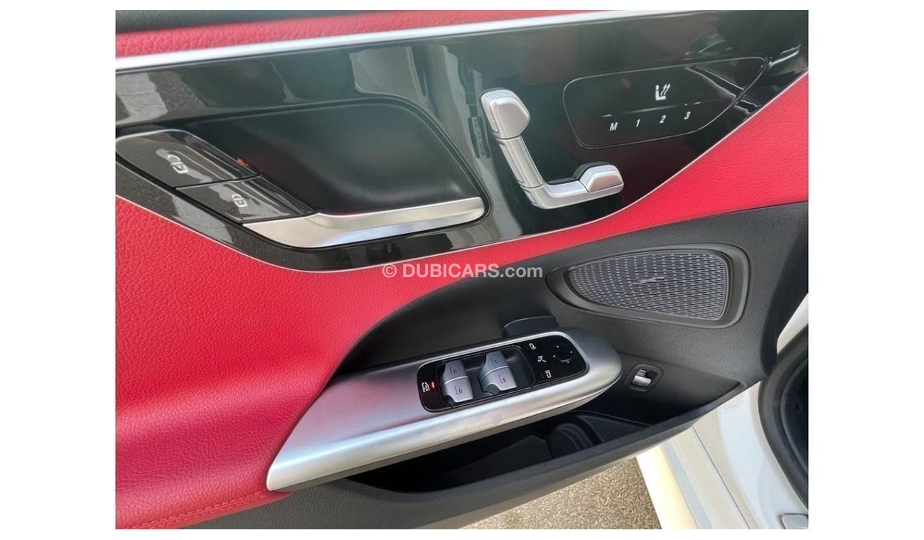 Mercedes-Benz C 200 MERCEDES BENZ C200 1.5L GCC FULL OPTIONS UNDER WARRANTY WITH CERVICE CONTRACT 2027 (