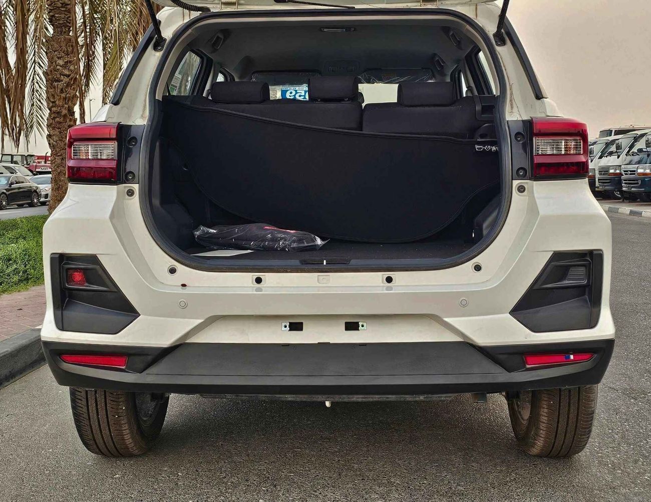 Toyota Raize G TURBO / 1.0L Petrol, Alloy Rims, DVD, 2023 MY