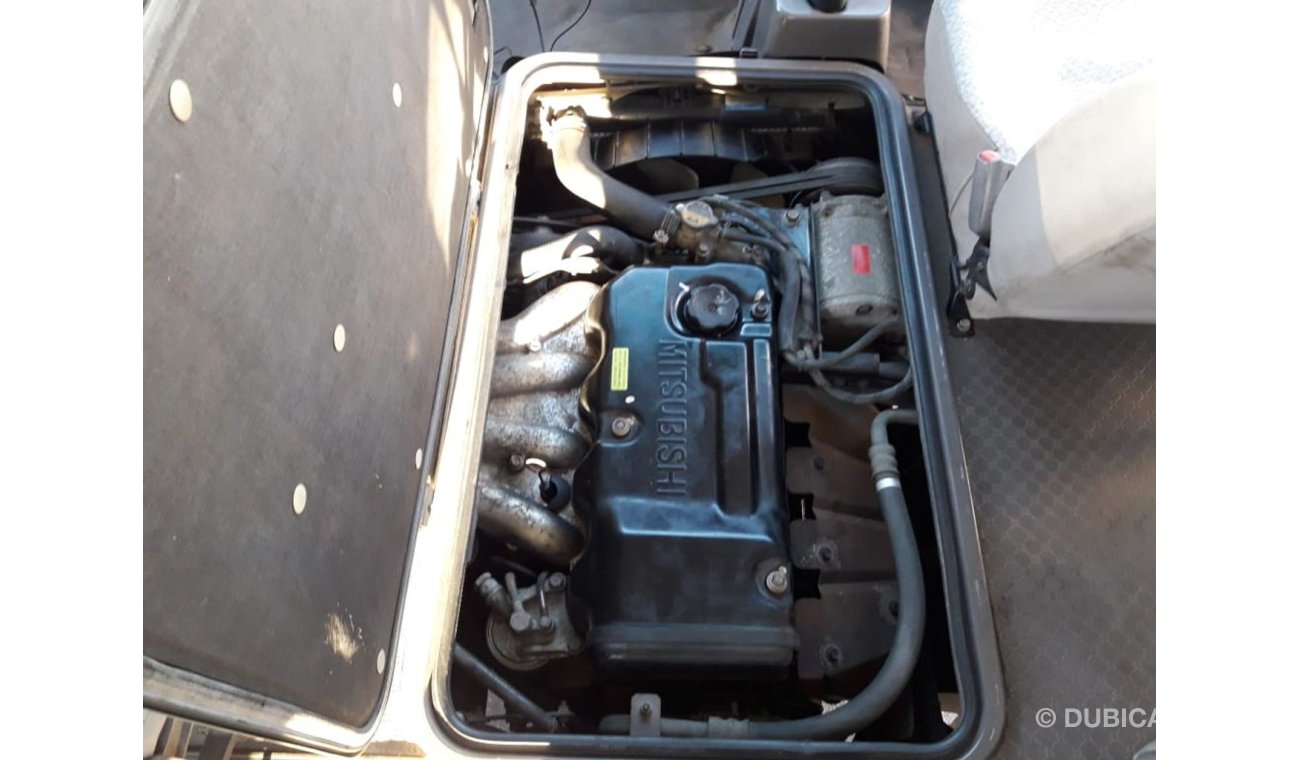 ميتسوبيشي روزا Mitsubishi Rosa RIGHT HAND DRIVE (Stock no PM 429 )