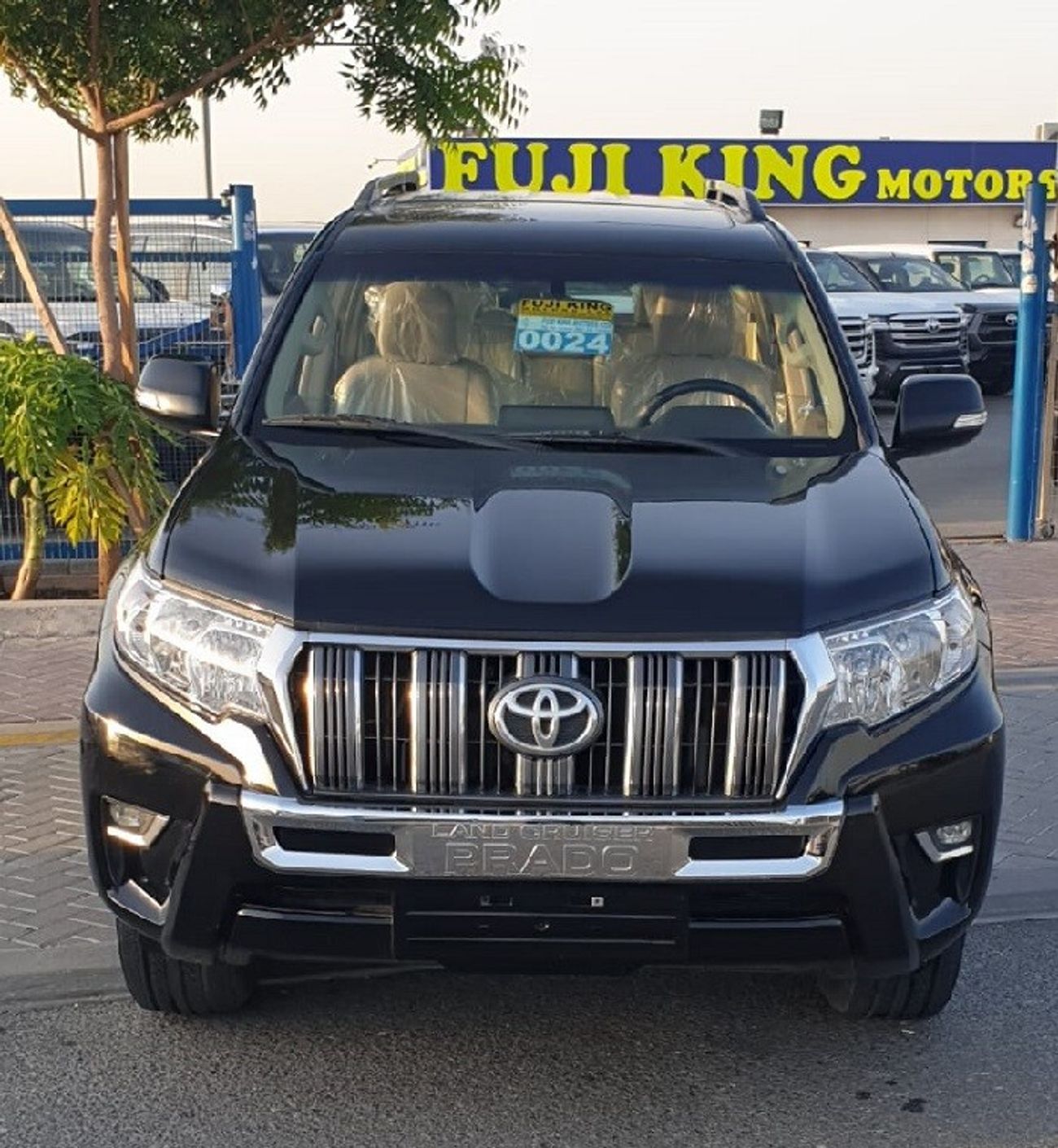 تويوتا برادو 2.7L TXL - 4 CYLINDER - (PETROL)