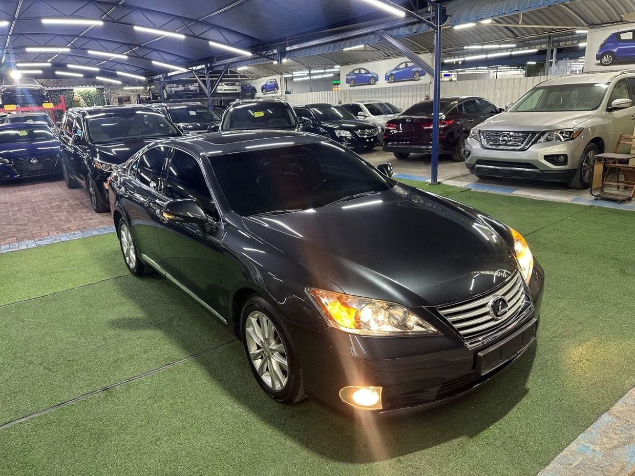 لكزس ES 350 ES 350 2021 3,5L 150000 km car from Korea. Not crashed.Price 28000 AED