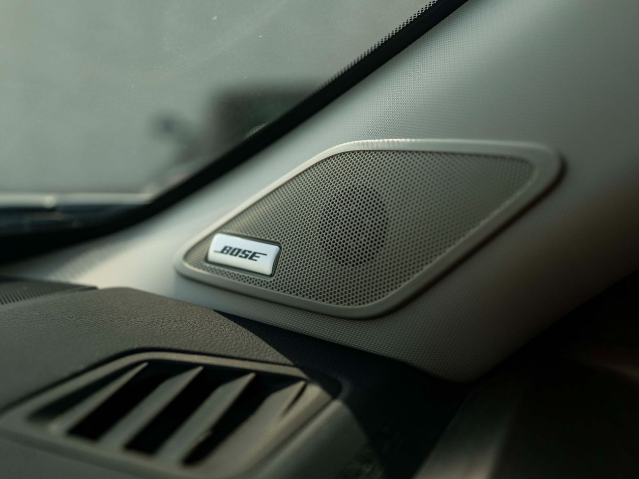 Nissan Pathfinder SL 3.5L (5 Seater)