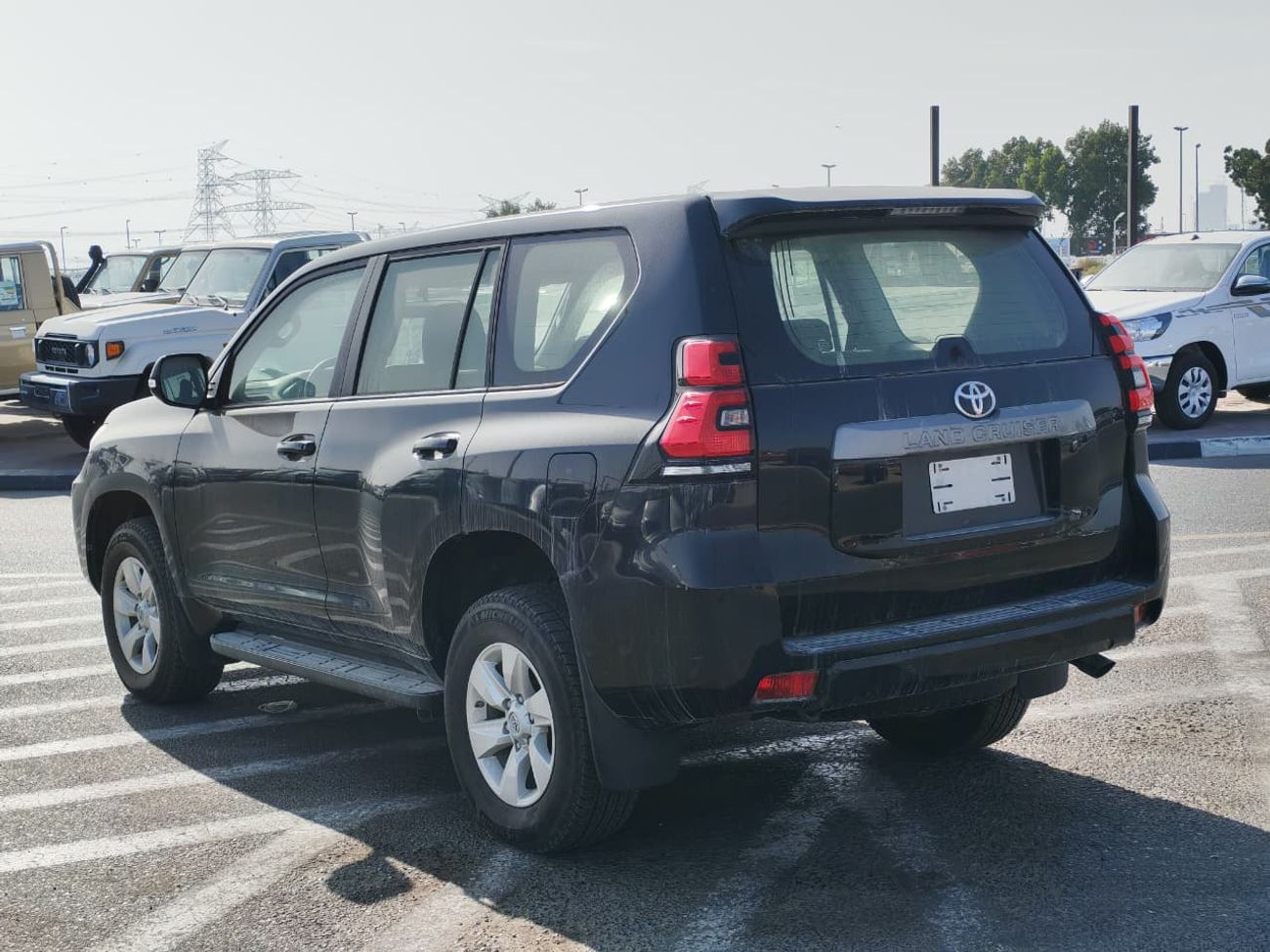 تويوتا برادو 2023 Toyota Prado TXL 5-Seater with Sunroof (Spare-Down) 2.8L 4-Cyl Diesel A/T 4WD Export Only