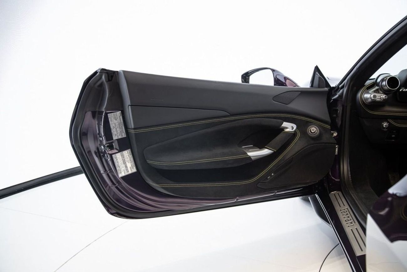 Ferrari F8 Spider Ferrari F8 Spider