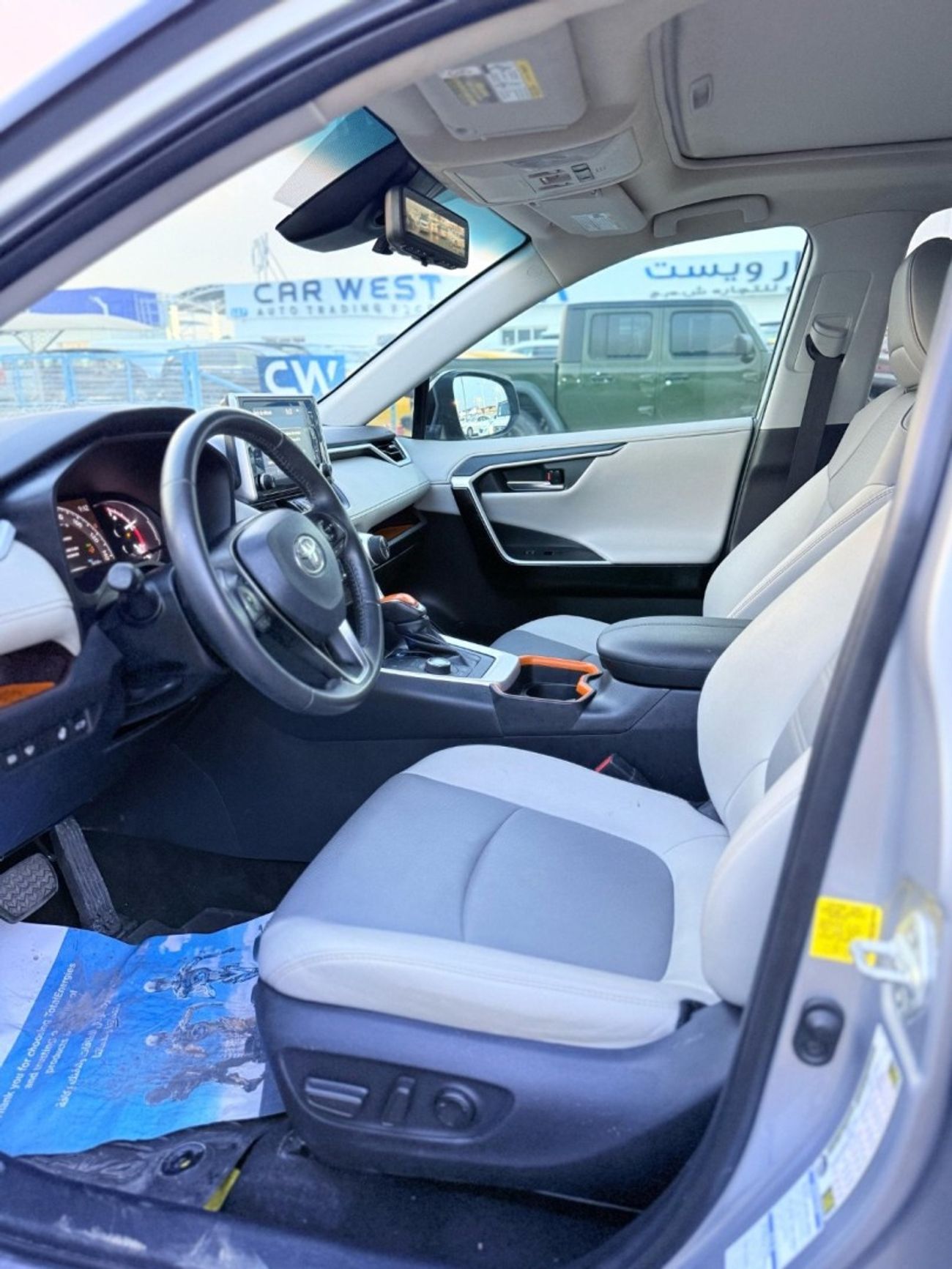 تويوتا راف ٤ Limited 2020 Model Full Option with Radar Very Clean And Perfect Condition