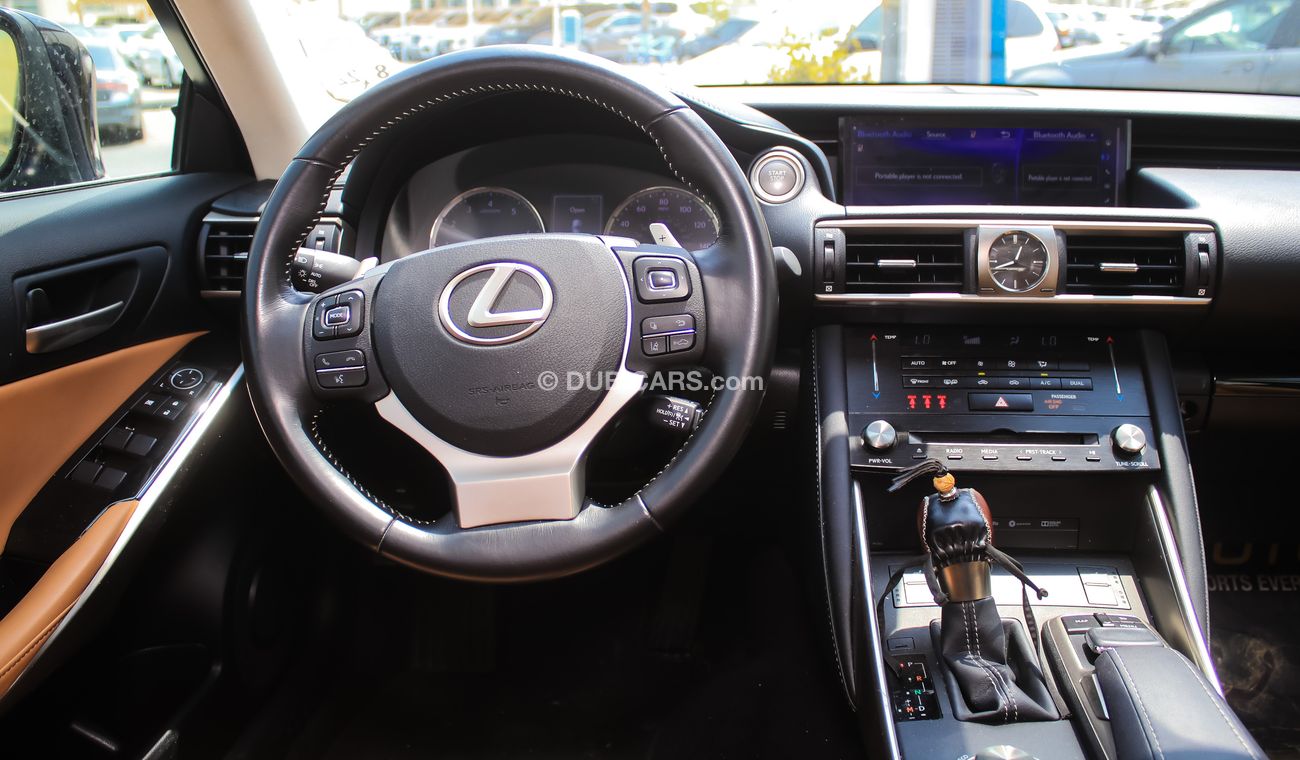 Lexus IS300
