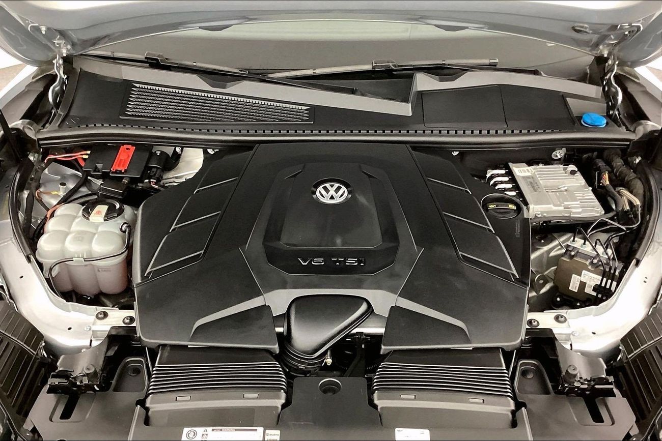 فولكس واجن طوارق Highline | National Day Celebration | شامل الضمان | 0 ﺪﻔﻋﺓ ﺃﻮﻟﻯ