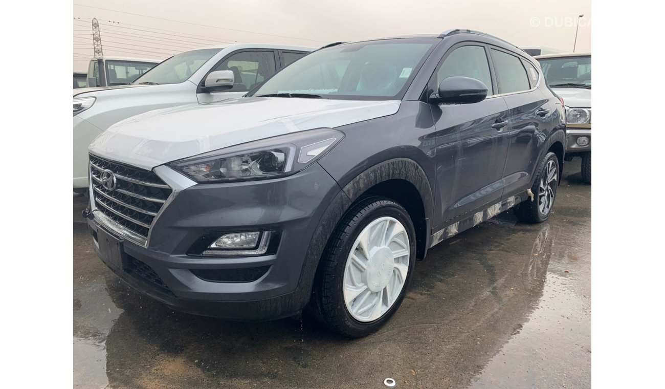 Hyundai Tucson 1.6 with sun roof