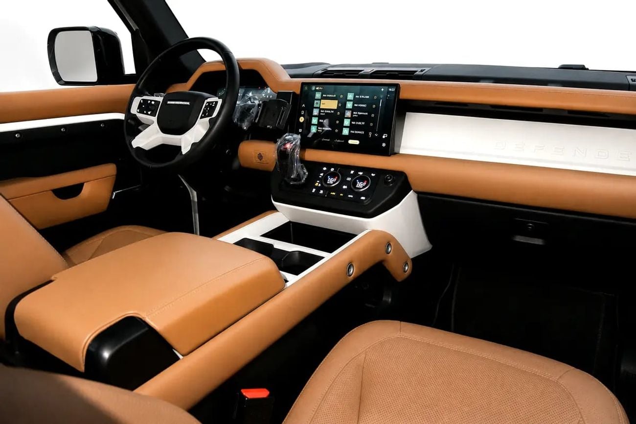 لاند روفر ديفندر 110 X Dynamic HSE GCC Specs / Al Tayer Warranty + Service