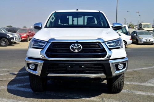تويوتا هيلوكس GLX 2.4L Double Cab Utility
