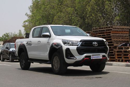 تويوتا هيلوكس LHD 4.0L PET V6 TRD SR5 4WD AT DC 2025MY