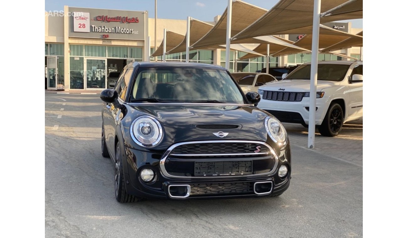 ميني كوبر إس MINI COOPER S LOW MILEAGE ORIGINAL PAINT FSH BY AGENCY