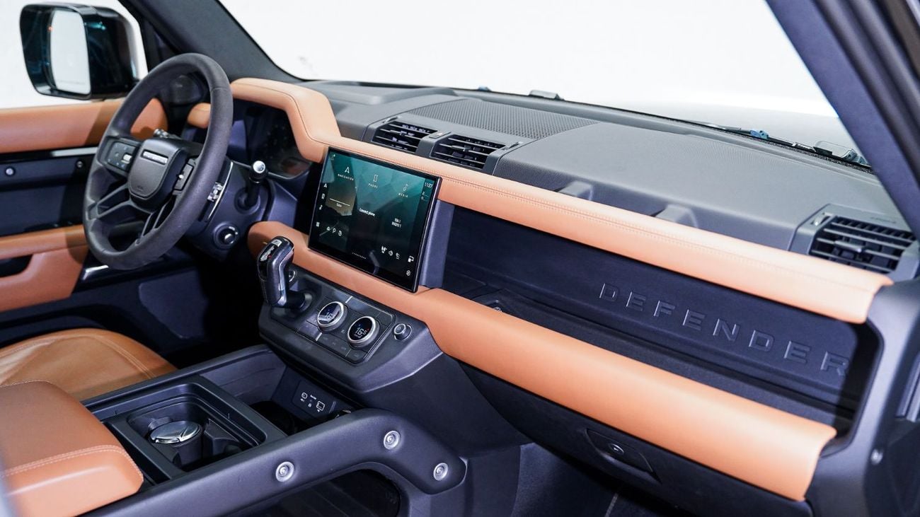 Land Rover Defender 110 P525 V8 Edition | AED 5,905 PM | Warranty-Service June 2027 | GCC