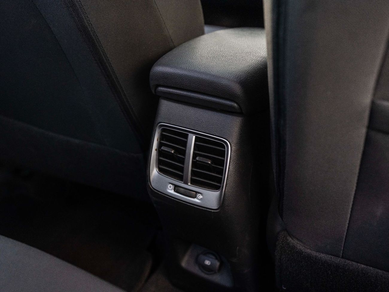 Hyundai Accent Base 1.6L (123 HP)