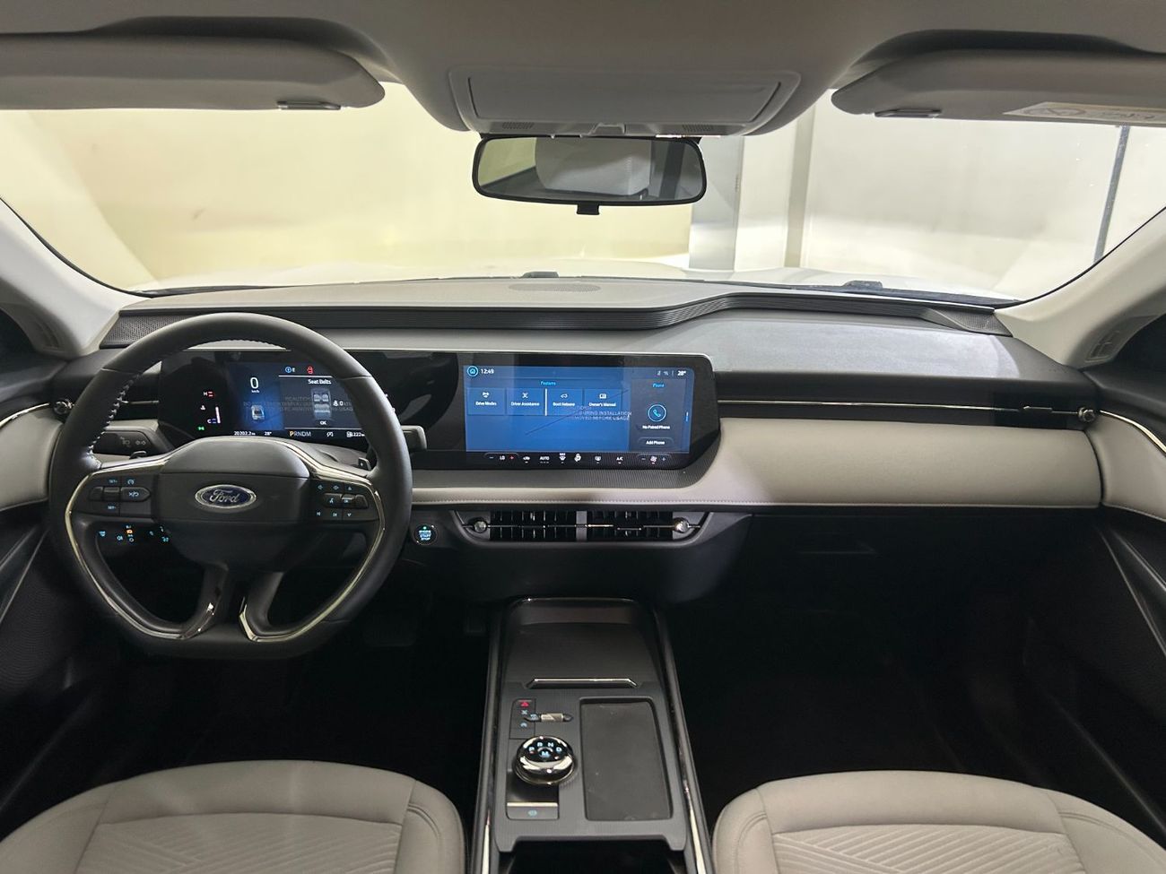 Ford Taurus AMBIENTE TPC1224N / AL TAYER MOTORS/ AL QOUZ SHOWROOM