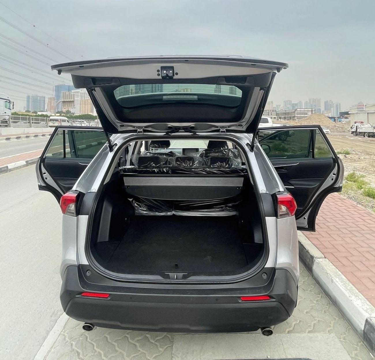 تويوتا راف ٤ Toyota Rav4 ,Petrol 2.0L ,right Hand Drive ,Only For Export Available