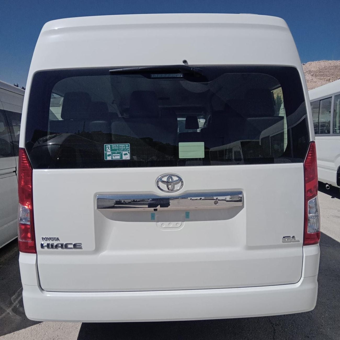 تويوتا هاياس GL TOYOTA HIACE HIGH ROOF 2.8L DSL AT 13-SEATER