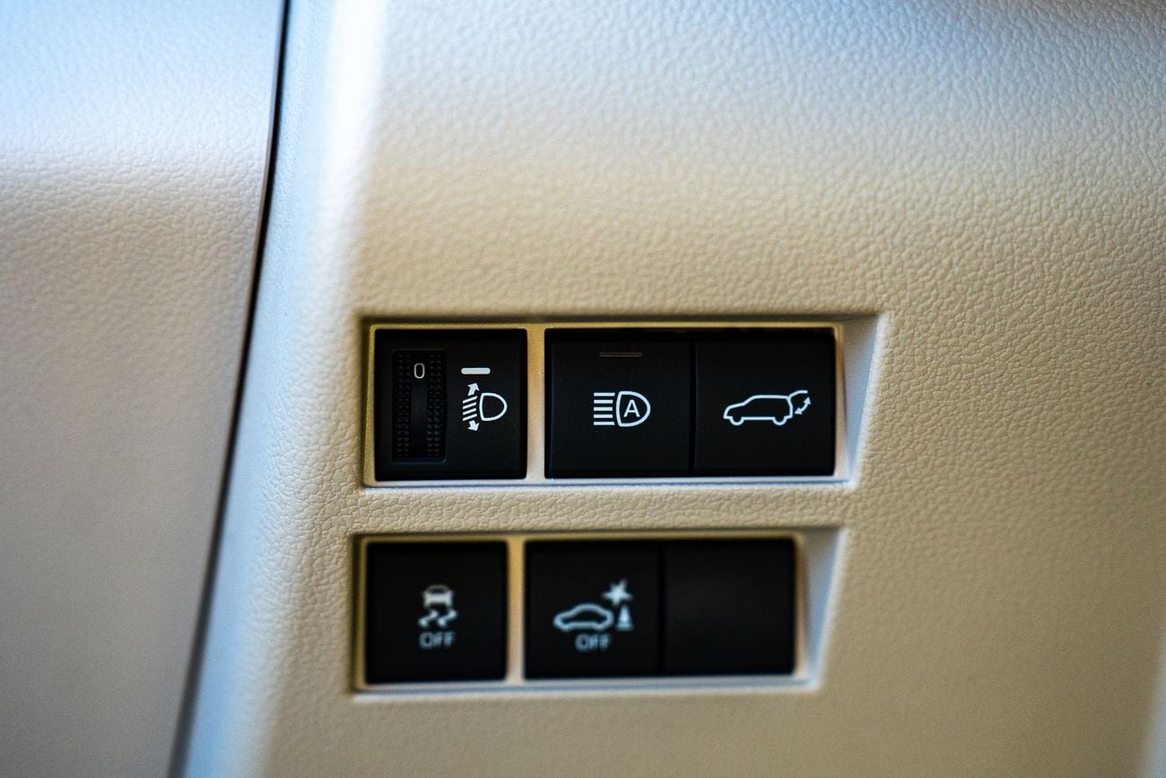 Toyota Land Cruiser 2026 Toyota Land Cruiser GXR Hybrid 3.5L Twin-Turbo V6
